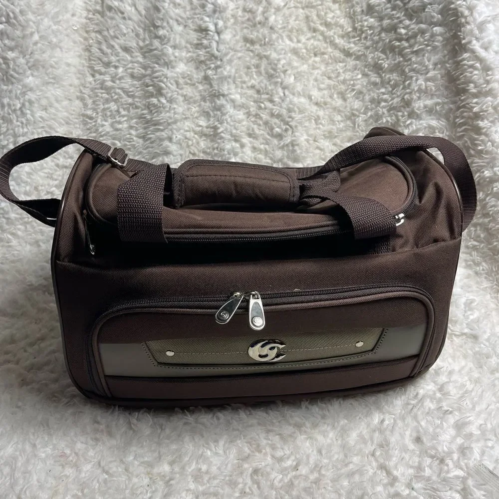Oleg Cassini Brown Weekender Overnight Travel Duffel Carry-On Bag.